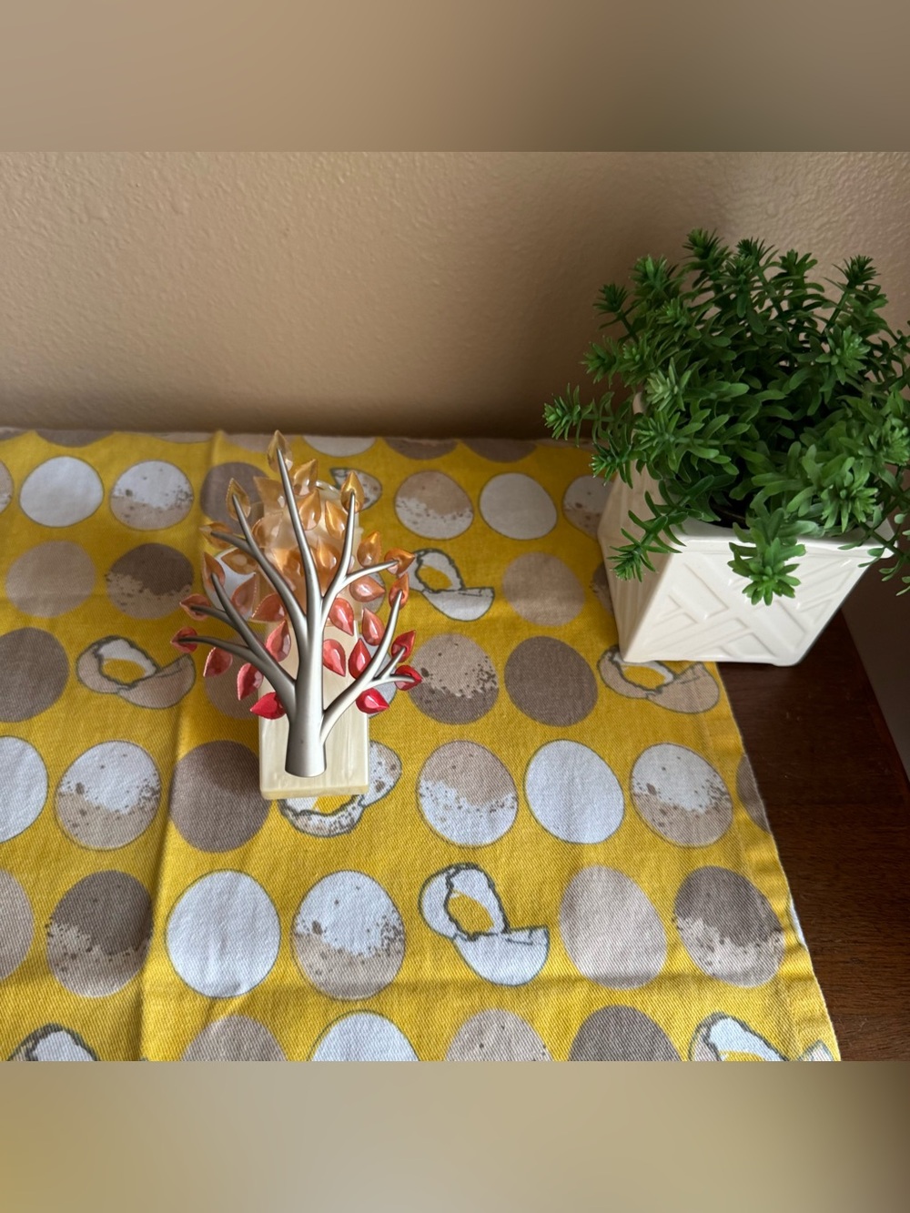Bath & Body Works Fall Tree Wallflower wall diffuser